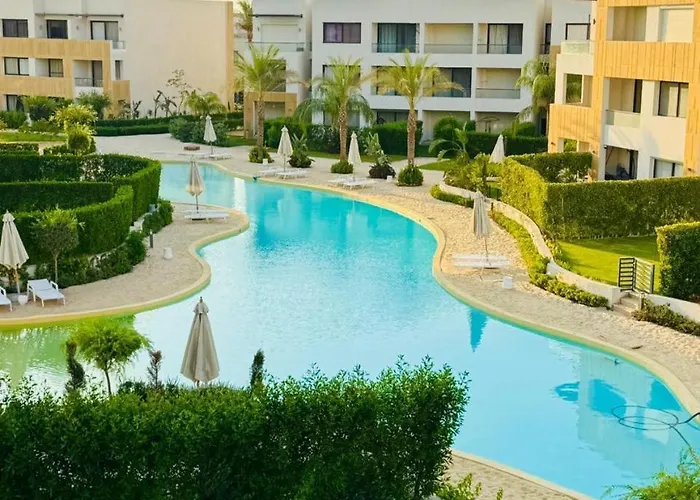 Nyaraló Sokhna Azha
